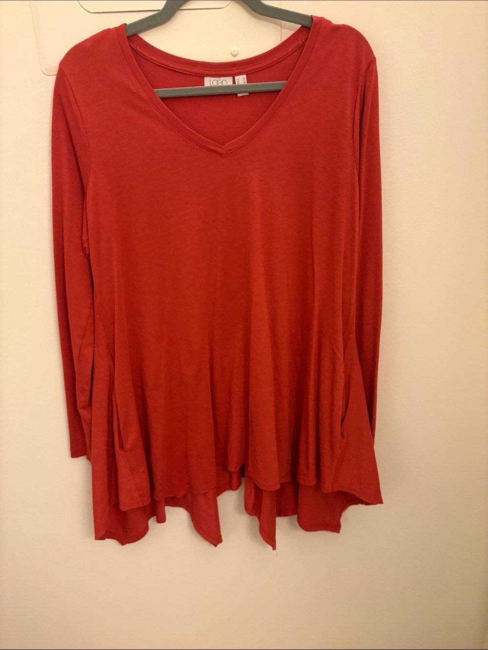 Lori Goldstein LOGO Coral Top